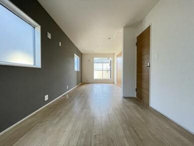 お子様の成長に合わせて間取りの変更が可能！各部屋にドア・収納ついています＾＾