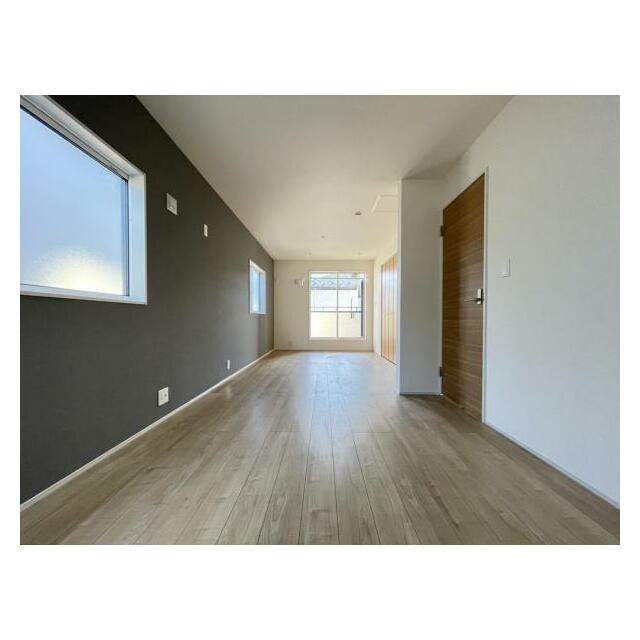 お子様の成長に合わせて間取りの変更が可能！各部屋にドア・収納ついています＾＾