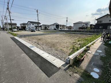 道路側溝改修工事行いました。