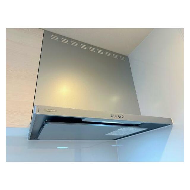 「レンジフード」新品に交換しております。