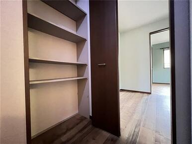 シューズボックス付