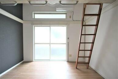 別部屋の写真が含まれております