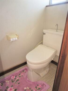 貸家１（敷地奥）トイレスペースを撮影