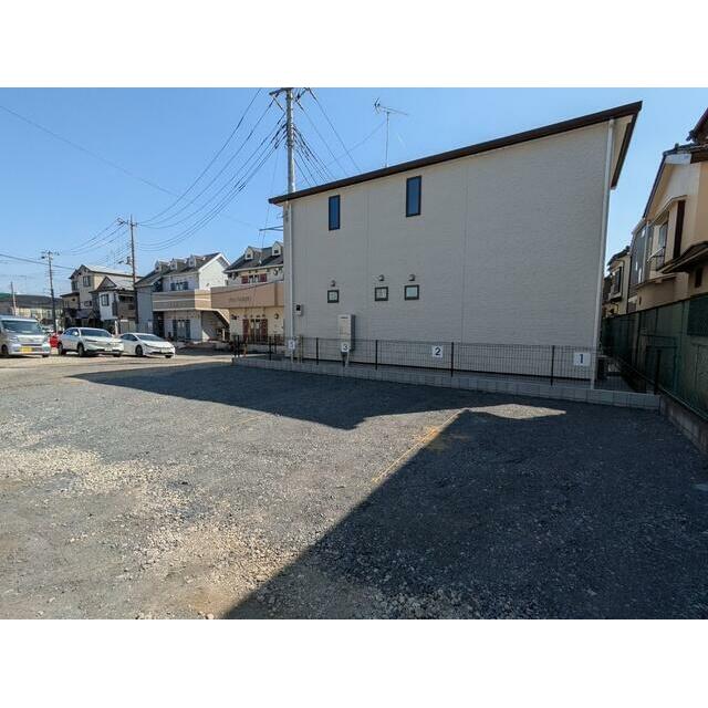 駐車場１台付きです