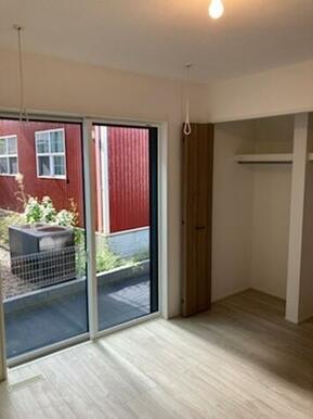 4号棟洋室室内物干し付き