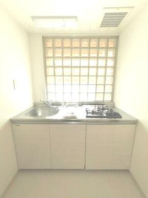 ２口ガスシステムキッチン♪