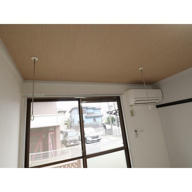 DK横洋室に室内物干しあります♪
