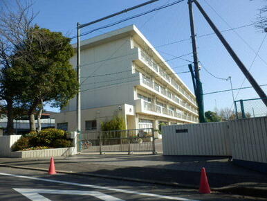 あざみ野第一小学校