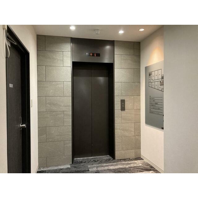 事務所：エレベーターホール