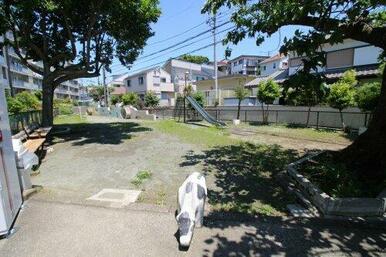 市営金堀アパート小公園