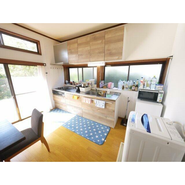 内装リフォーム済み令和2年10月システムキッチン 敷地約232坪 ５LDK平家+車庫