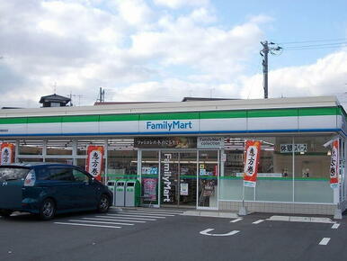 ファミリーマート西岐波店