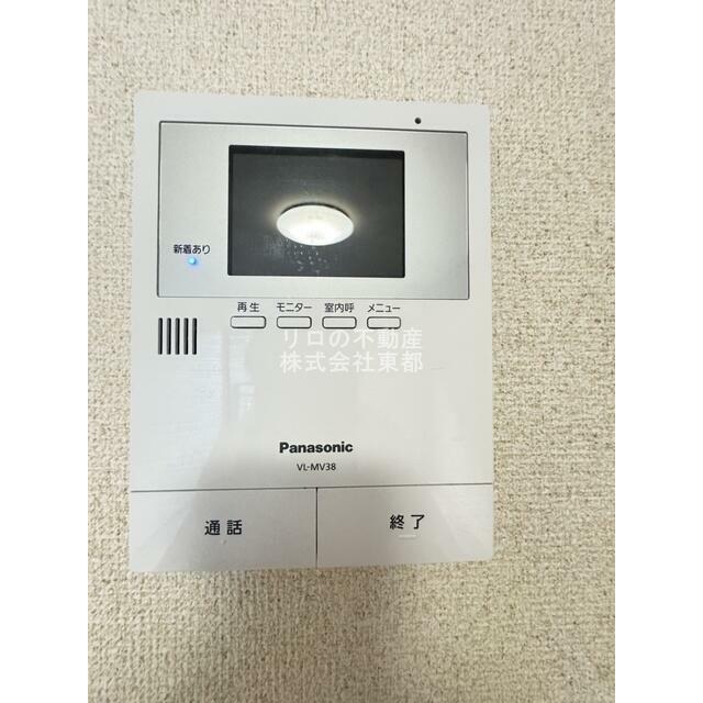 訪問者が一目で分かるＴＶモニタ付インターホンです！