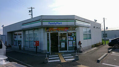 ファミリーマート 橿原下八釣店