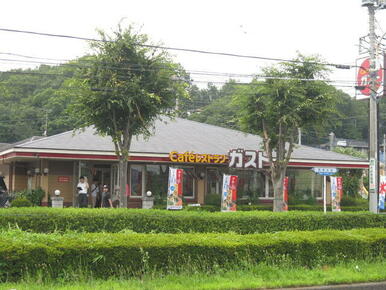 ガスト多摩中和田店
