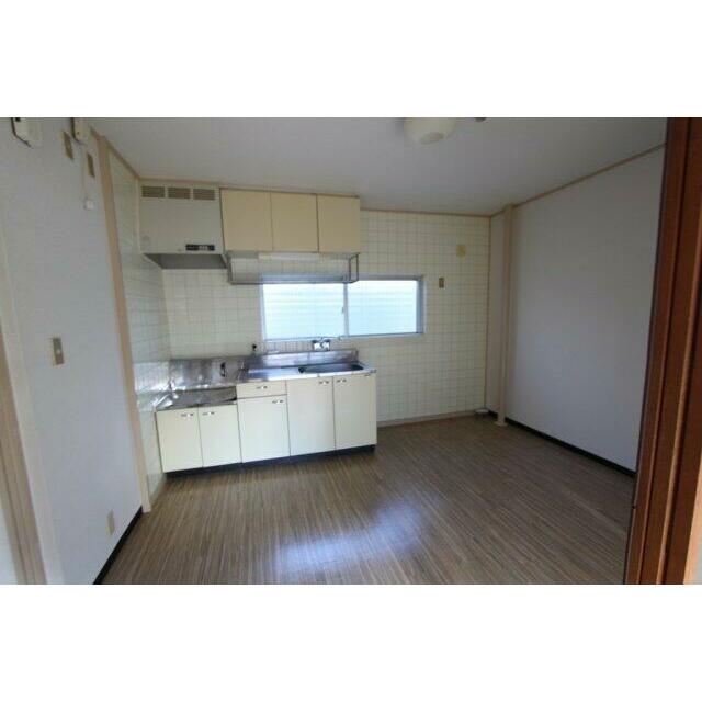 広めのダイニングキッチン