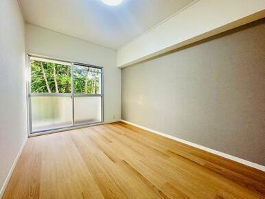 約5.8帖の南西洋室