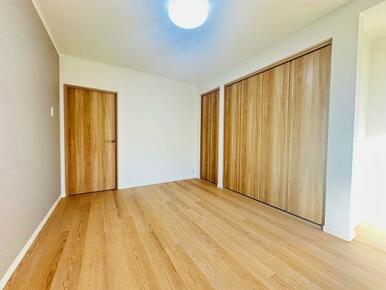 約6.5帖の南東洋室（2）