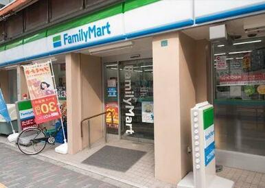 ファミリーマート　駒込駅北店