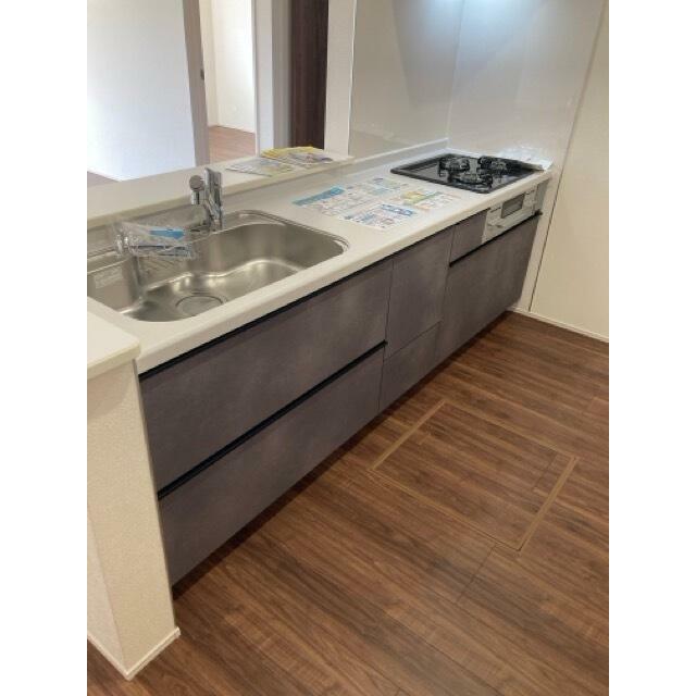 コンロ数が増えると手の込んだ料理に思わずチャレンジしてみたくなる！？（1号棟）