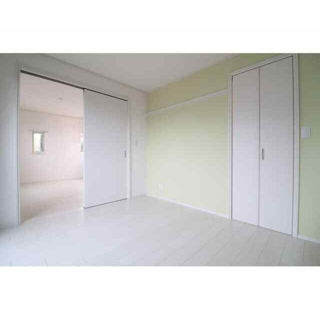 apartment 山の根２丁目