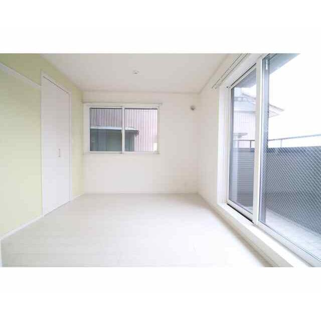 apartment 山の根２丁目