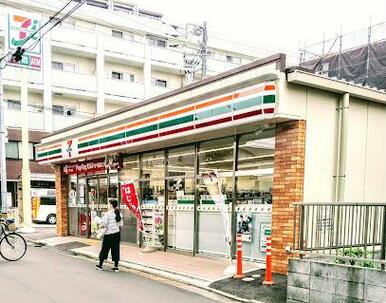 セブン-イレブン 北浦和駅東店