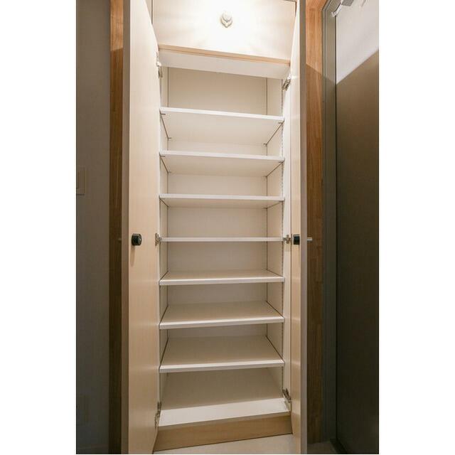 シューズボックス