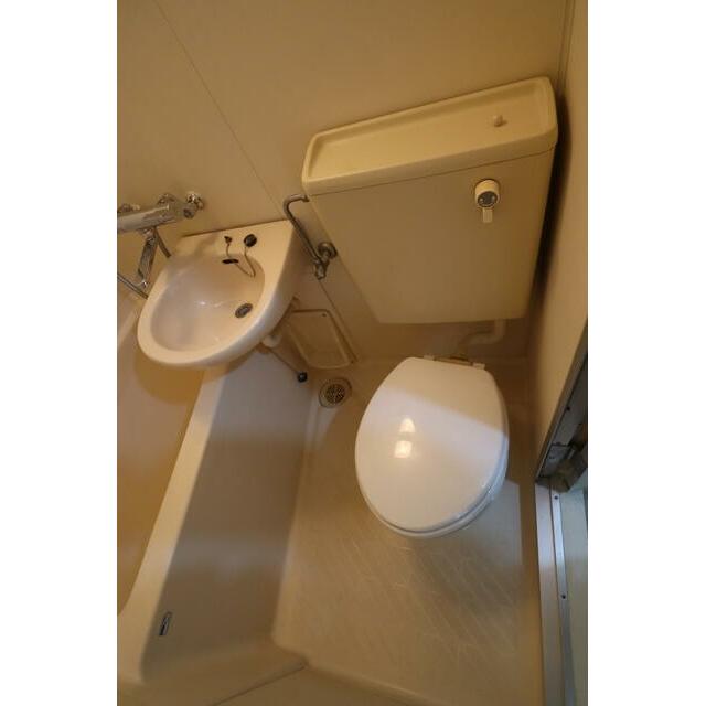 トイレ　3点ユニット内