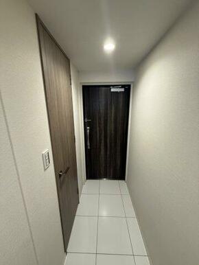 シューズインクロゼット付きの玄関です。