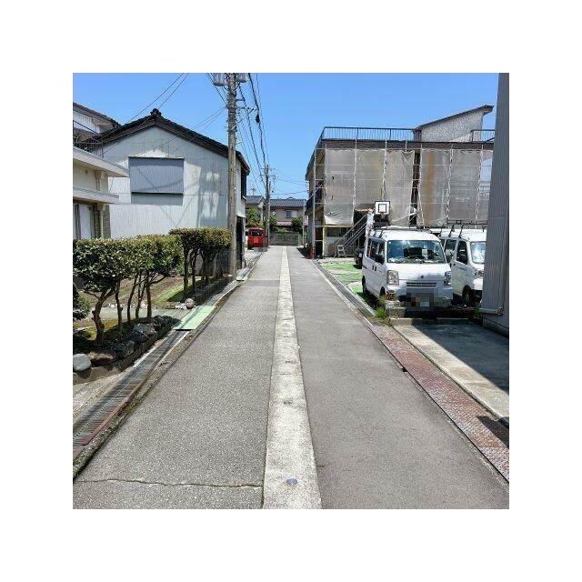 前面道路融雪装置付き！