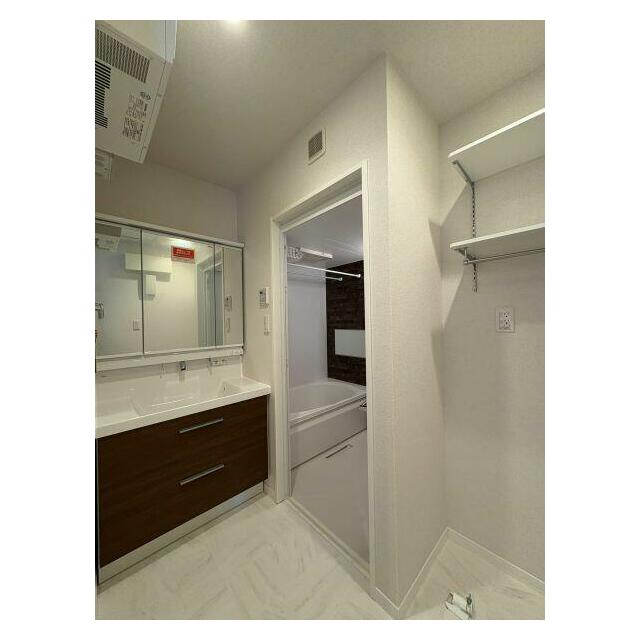 洗面化粧台がございます