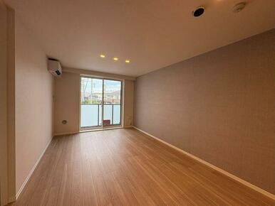 ダウンライトを採用しております