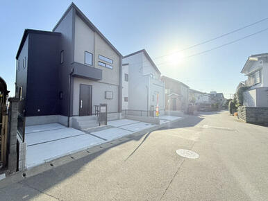 【(1)・(2)号棟 外観】