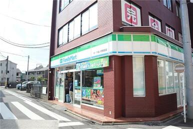 ファミリーマートＭ・Ｙ堀ノ内駅前店