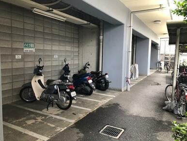 バイク置場