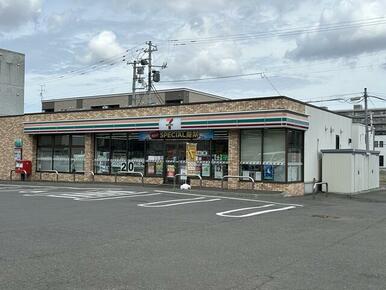 セブンイレブン札幌北３３条店