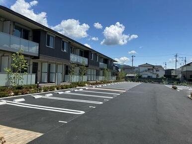 ☆敷地内に駐車場ございます☆
