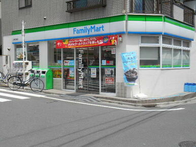 ファミリーマート江東北砂店