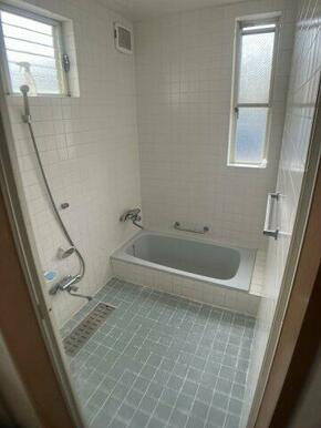 日々の疲れを癒すお風呂付です