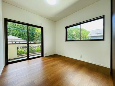 ２階南西洋室　１