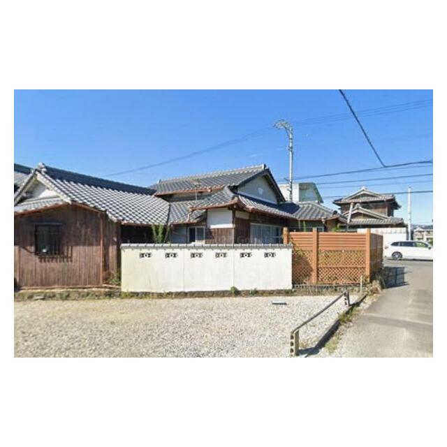 道路向かい側　平屋建の外観