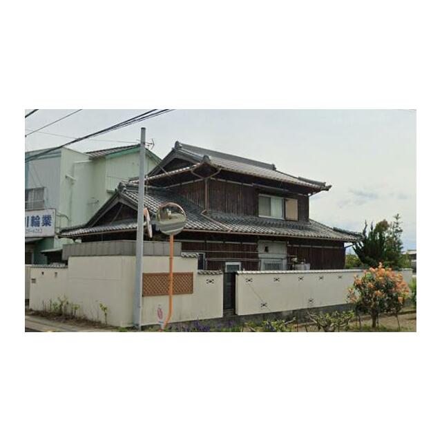 二階建の外観
