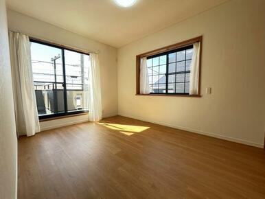 2階洋室5.6帖　別角度