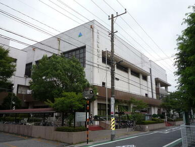 足立区東和図書館／東和地域体育館