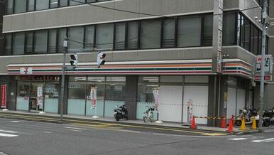 セブンイレブン広島光町店