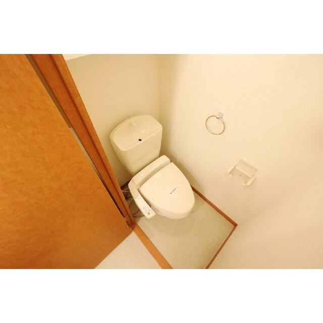 温水洗浄便座を完備しており快適な毎日を！