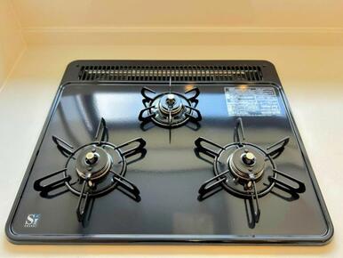 「3口ガスコンロ」新品に交換しております。