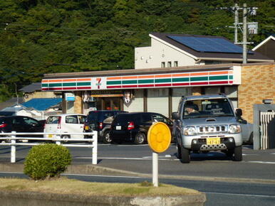 セブンイレブン長行東１丁目店