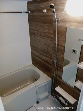 日々の疲れを癒すお風呂付です